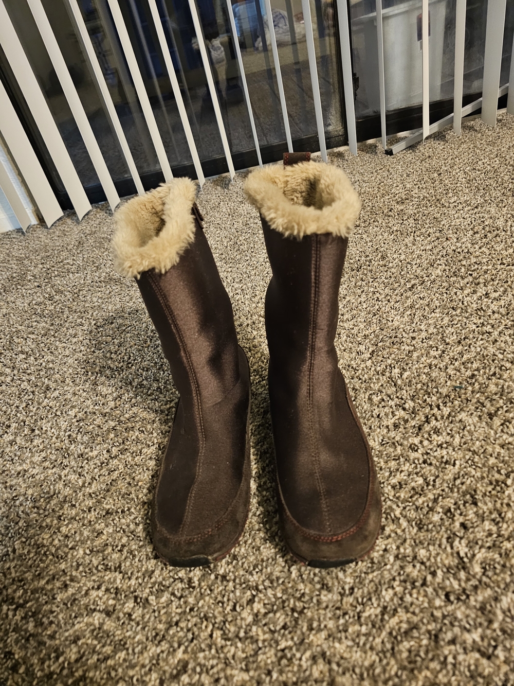 Aetrex Brown Winter Boots with Faux Fur Trim